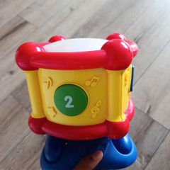 Carousel musical spinning drum