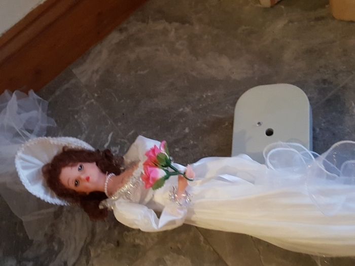 singing and moving doll