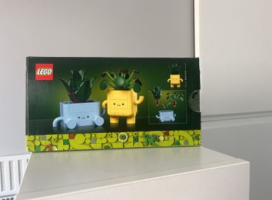 Lego Botanicals Happy Plants