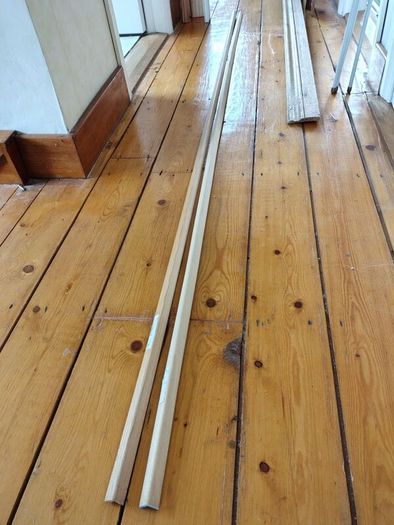 Four 2.4m Wooden Scotia Moulding 21mm x 21mm