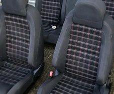 Mk5 gti tartan cloth seats and armrest and cup holders