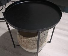 Coffe table with basket