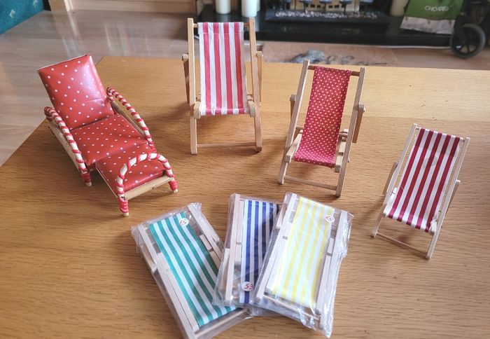 Dolls house garden furniture - some vintage
