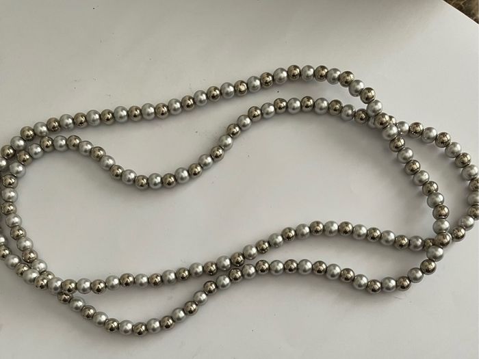pearl necklace