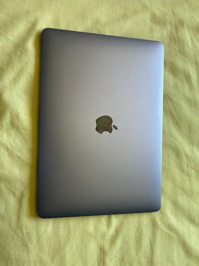MacBook Air M1