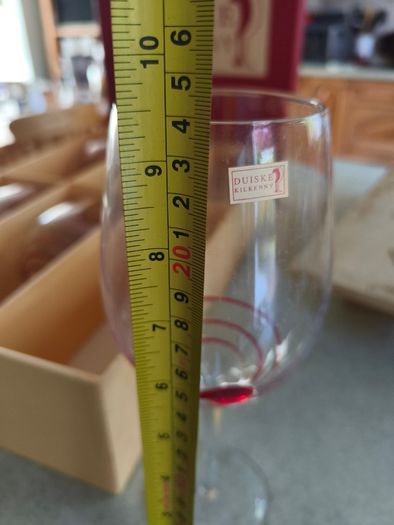 Duiske Kilkenny Red Fusion 6 stunning Red wine glasses New and boxed