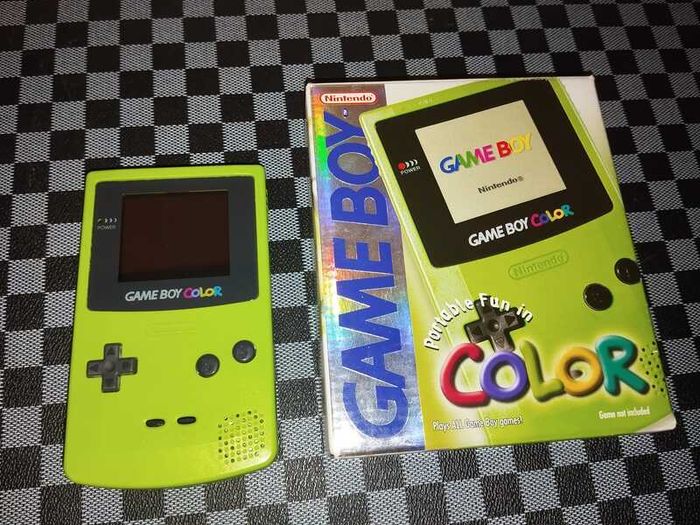 Nintendo Game Boy Collection Original, Pocket, Color, Advance & SP