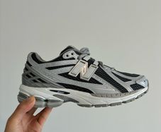 New Balance 1906R
