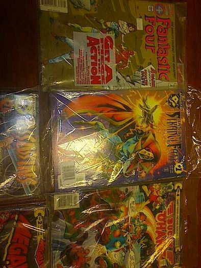 For sale family pack of New comics all factory sealed so new