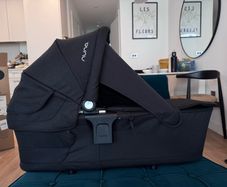 Nuna PIPA urbn car seat + Nuna LYTL newborn bassinet/carrycot + adaptor