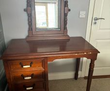 Dressing table with mirror