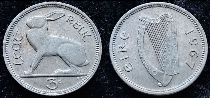[#449] - Ireland 1967 | 3 Pence | Irish 3d | Hare | KM.12a | MS