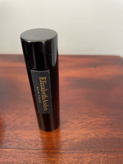 Elizabeth Arden Gelato Plush-up lipstick in coral glaze