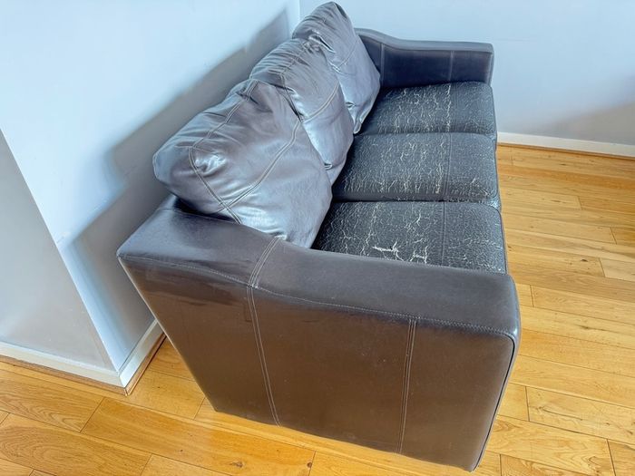 Used 2 & 3 Seater Sofas