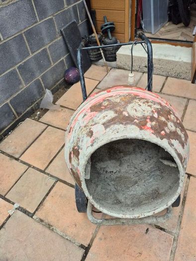 cement mixer