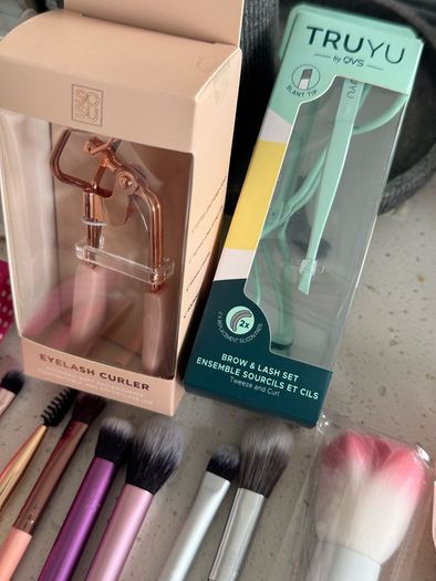 Makeup brushes new 100% genuine