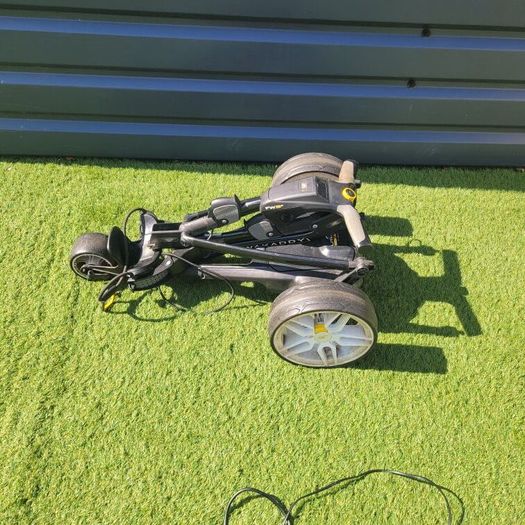 Powacaddy FW3s