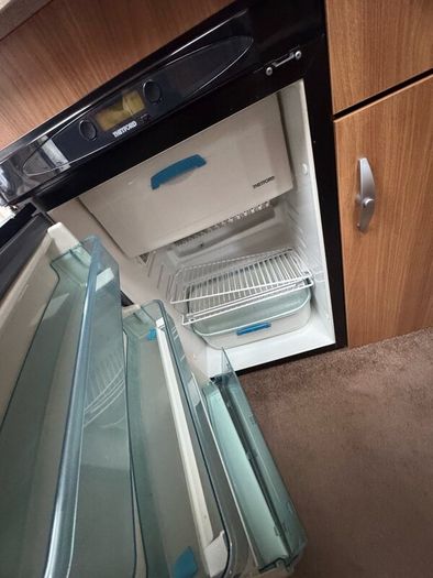 Swift Challenger SE 480-2 Berth - Fixed Awning