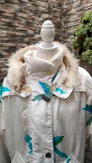 Vintage 1980's  Belfe Vera Puimino d'Oca ladies winter jacket  Made in Italy  Size 14 Unique vintage piece Amazing condition for its age
