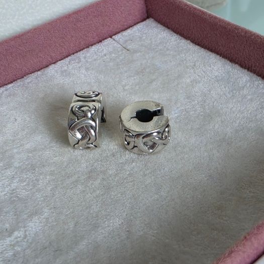 Pandora hearts charm clips perfect condition fully hallmarked