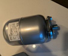 Expansion vessel
