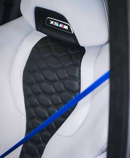 Seatbelts for BMW