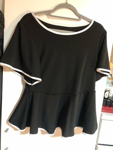 Ladies top size XL