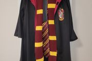 Halloween Costume - Official Harry Potter Hooded Cloak (Age 5-6) and wand