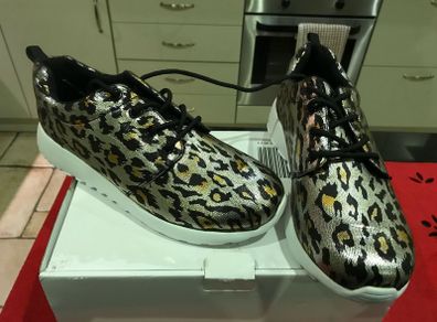 Metallic leopard print trainer