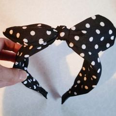Black & White Head Band With Bow On Top.