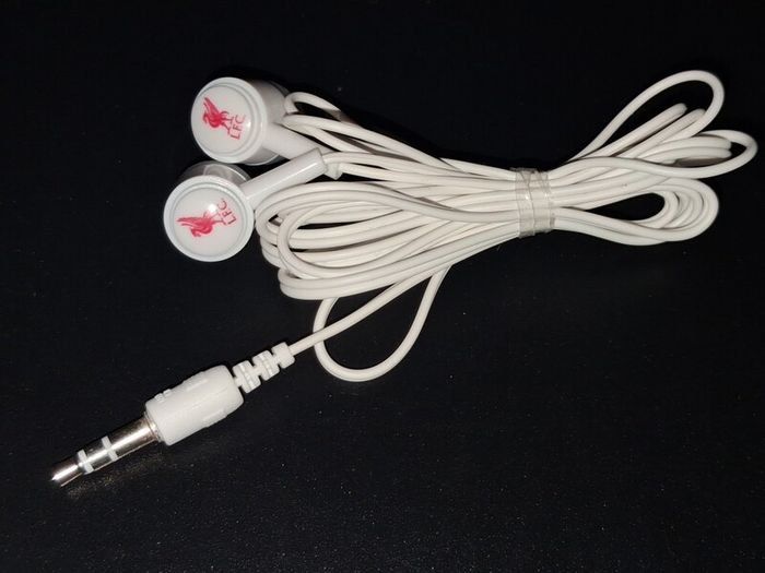 Buy 2 Get 1 Free!! - Only 1 Each!! - Brand New Wired Earphones