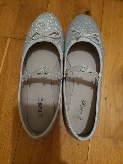 Girl's ballerinas