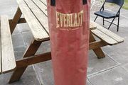 Boxing bag large with mounting chain 55 ono