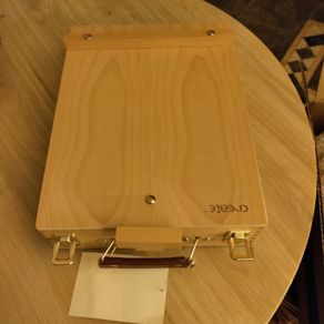 Easel Box