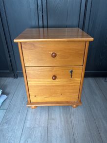 Filing cabinet / locker