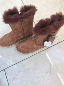 Girls fleece lined boots