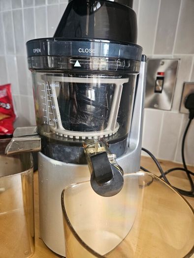 Nebula Pro 400 Cold Slow Juiicer