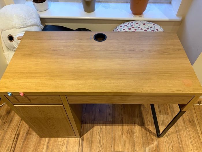 Very Urgent: Desk