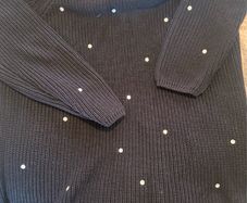 jumper black white spots