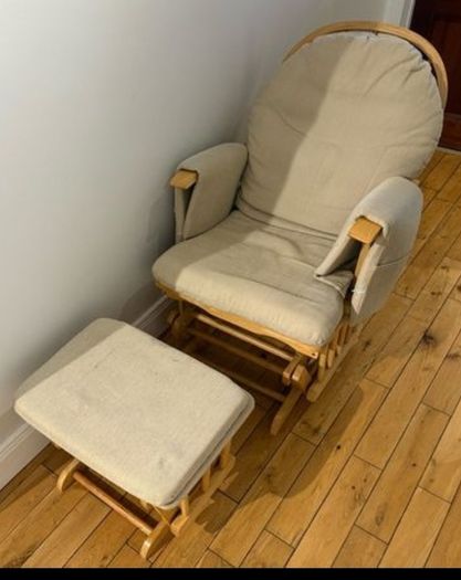 Babylo Nursing Chair - FREE