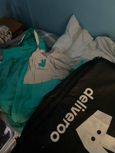 Deliveroo bag + jacket
