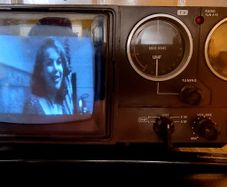 From 1978 CROWN 5TV-525R TV AND RADIO, Made in Japan, full working.