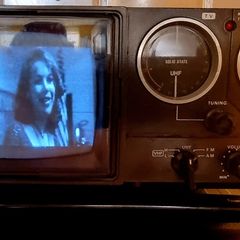 From 1978 CROWN 5TV-525R TV AND RADIO, Made in Japan, full working.
