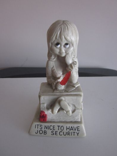 Vintage R & W Berries Cos Figurine Collectible Figure Statue - 1972