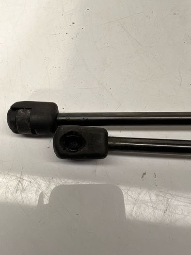 Audi A6 4G C7 2012 gas pressure spring bonnet 4G8823359A damper front flap a2l4b39s