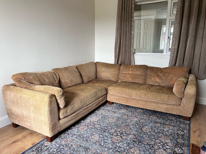 cornor couch