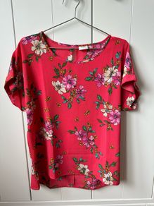 Jacqueline de Yong JDY women ladies top, t-shirt, like new, immaculate condition, barely used