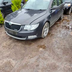 Skoda superb 1.6 2011