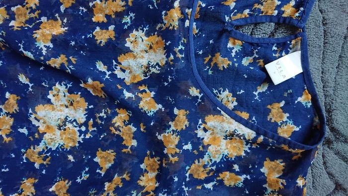 Vila Top  Size 8-12