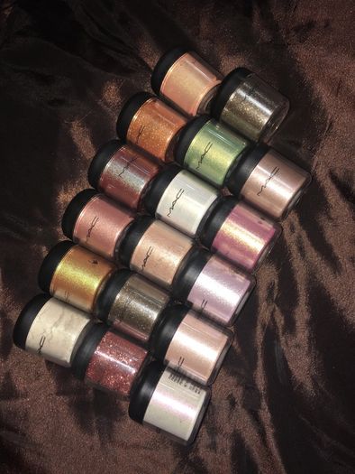 100% genuine mac pigments & glitters